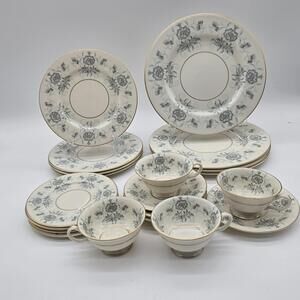 Castleton Caprice 4 Place Setting Dinnerware Set Made In USA 1940's 20-Pc Set